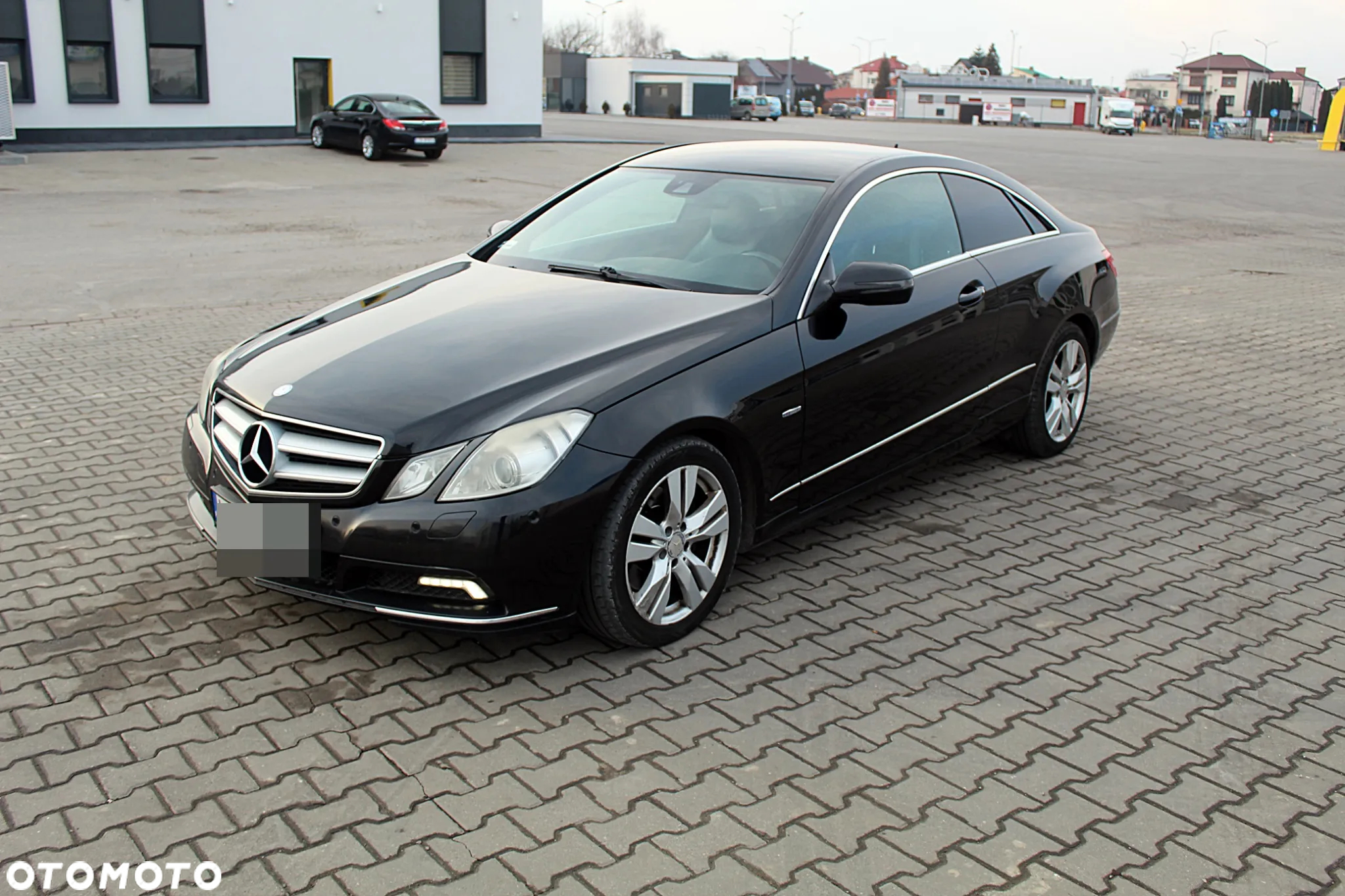 Mercedes-Benz Klasa E 250 CDI DPF Cabrio BlueEFFICIENCY 7G-TRONIC Avantgarde - 7