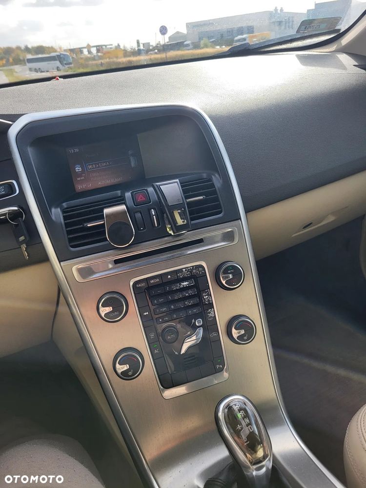 Volvo XC 60 - 6
