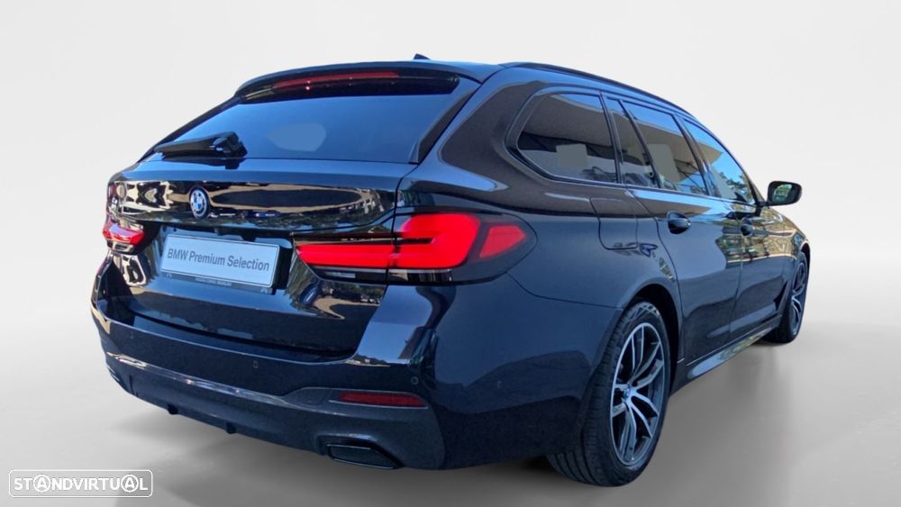 BMW 530 e Pack Desportivo M - 5