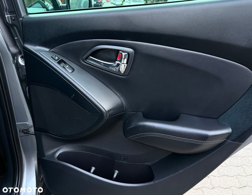 Hyundai ix35 2.0 CRDi 4WD Automatik Premium - 13