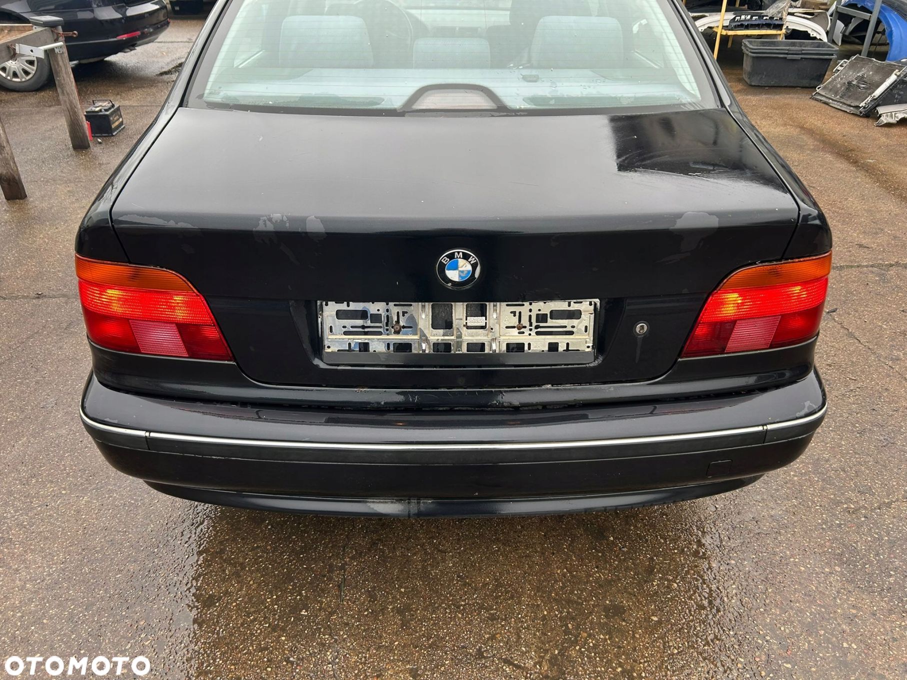 ZDERZAK TYŁ TYLNY BMW E39 SEDAN PRZEDLIFT 303/9 - 1