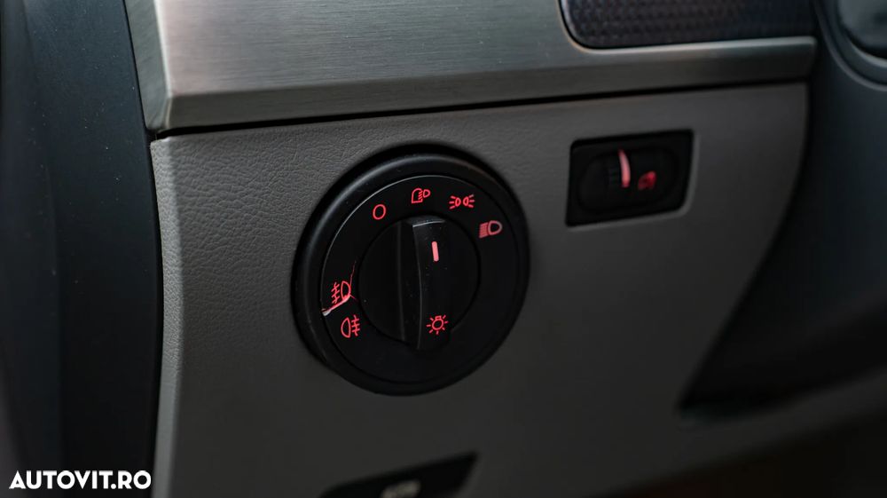 Volkswagen Touareg - 18