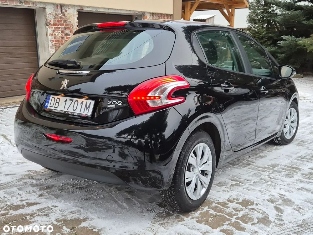 Peugeot 208 - 4
