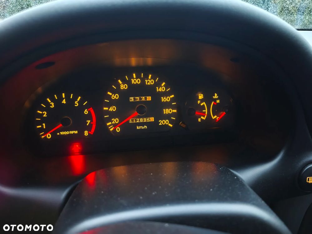 Hyundai Accent 1.3 GLS - 17