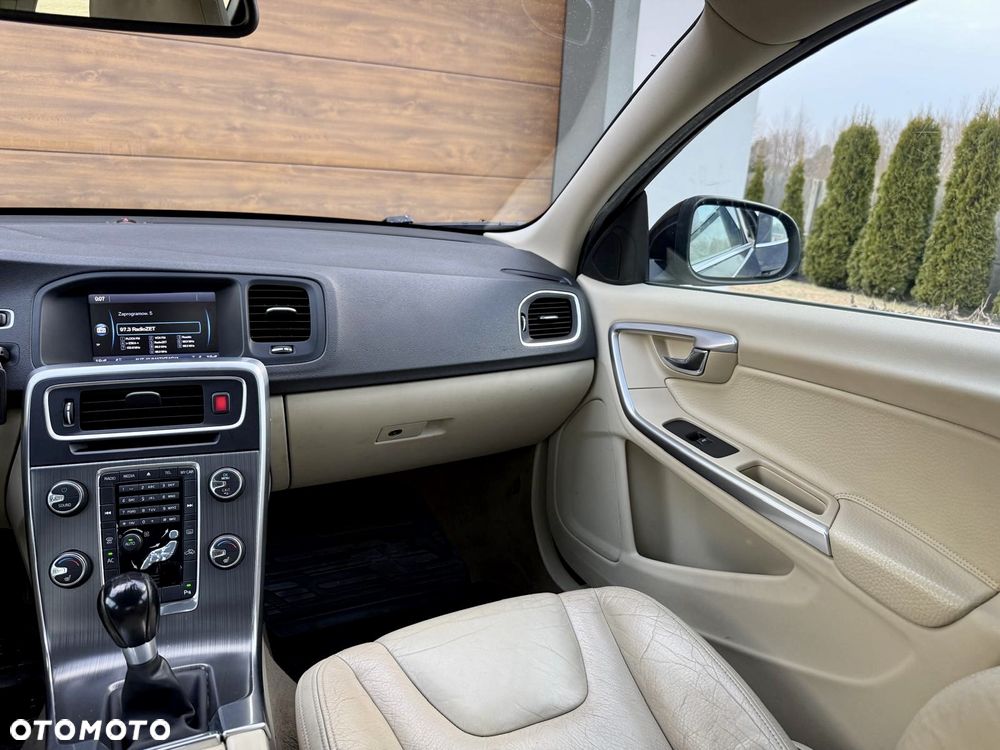 Volvo S60 D4 Momentum - 20