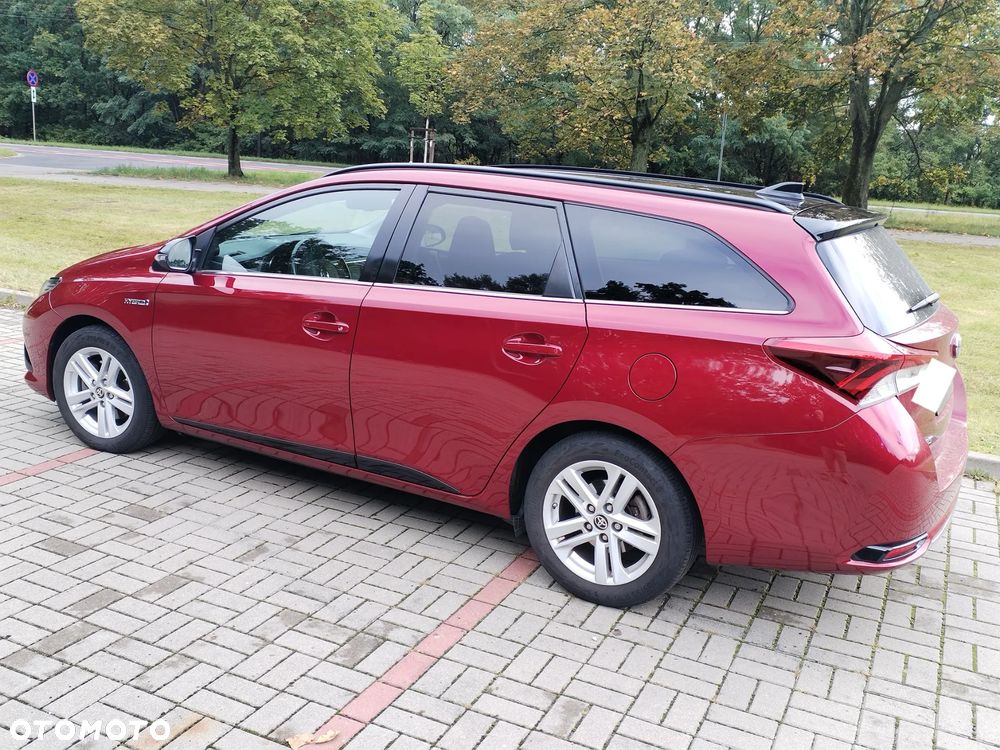 Toyota Auris 2018 photo 2