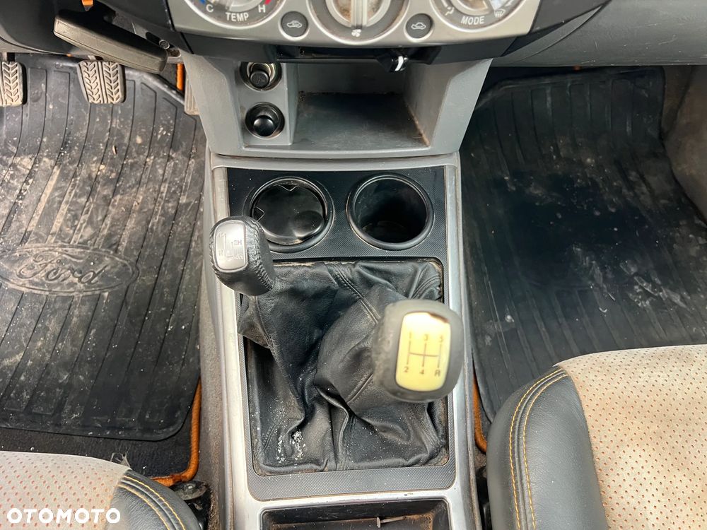 Ford Ranger 2.5 TDCi DC XLT - 30