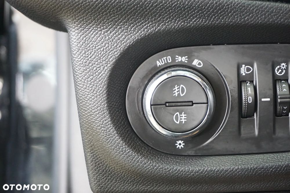 Opel Corsa 1.2 Start/Stop Edition - 32