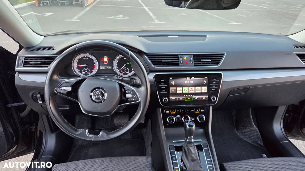 Skoda Superb 2.0 TDI DSG Style - 6