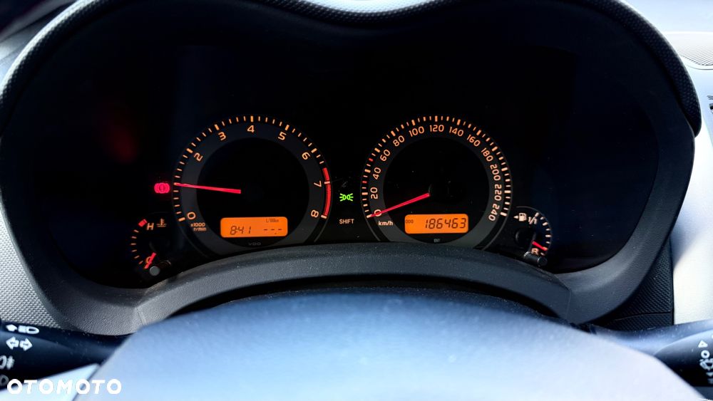 Toyota Auris 1.6 Executive - 24