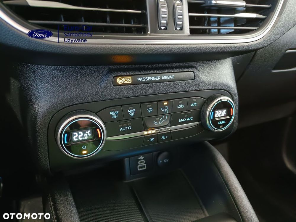 Ford Kuga 2.5 Duratec FHEV TITANIUM - 23