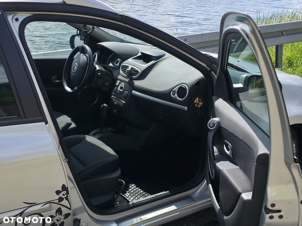 Renault Clio 1.6 16V Dynamique - 13