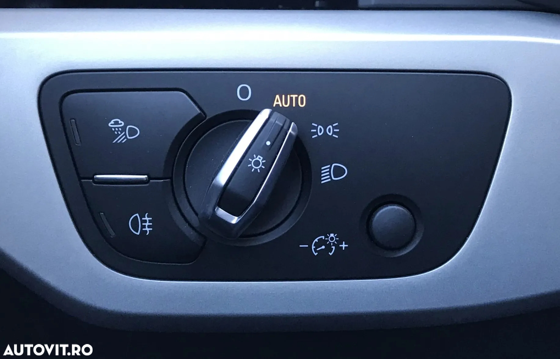 Audi A4 35 TFSI S tronic MHEV Advanced - 24