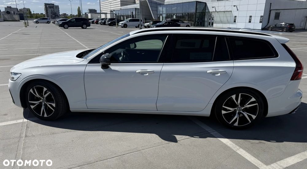 Volvo V60 D4 R-Design - 5