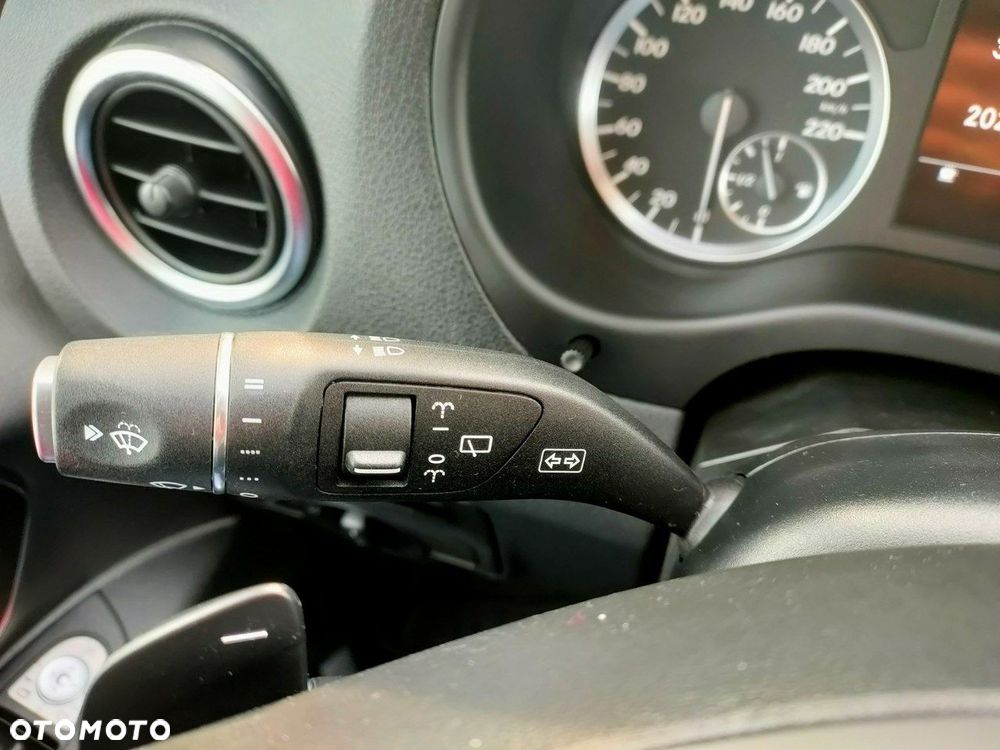 Mercedes-Benz Vito - 21