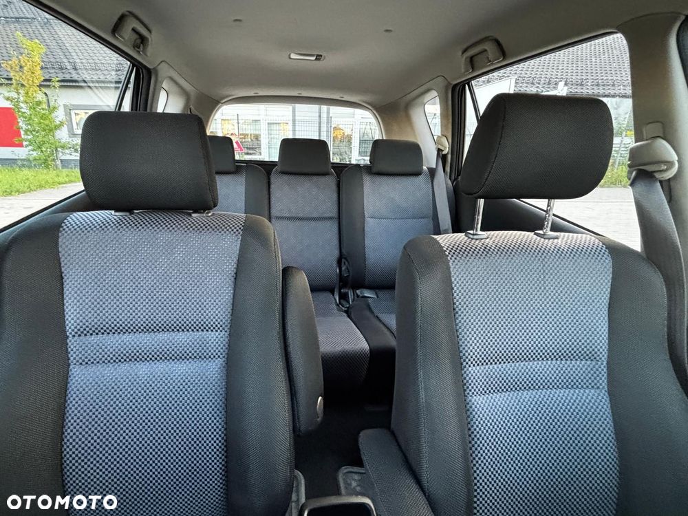 Toyota Corolla Verso 2.0 D-4D Sol - 13