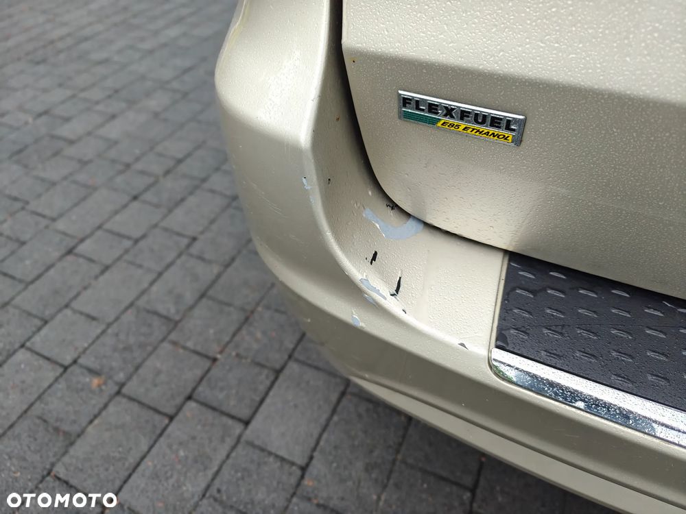 Chrysler Town & Country 3.6 Limited - 15