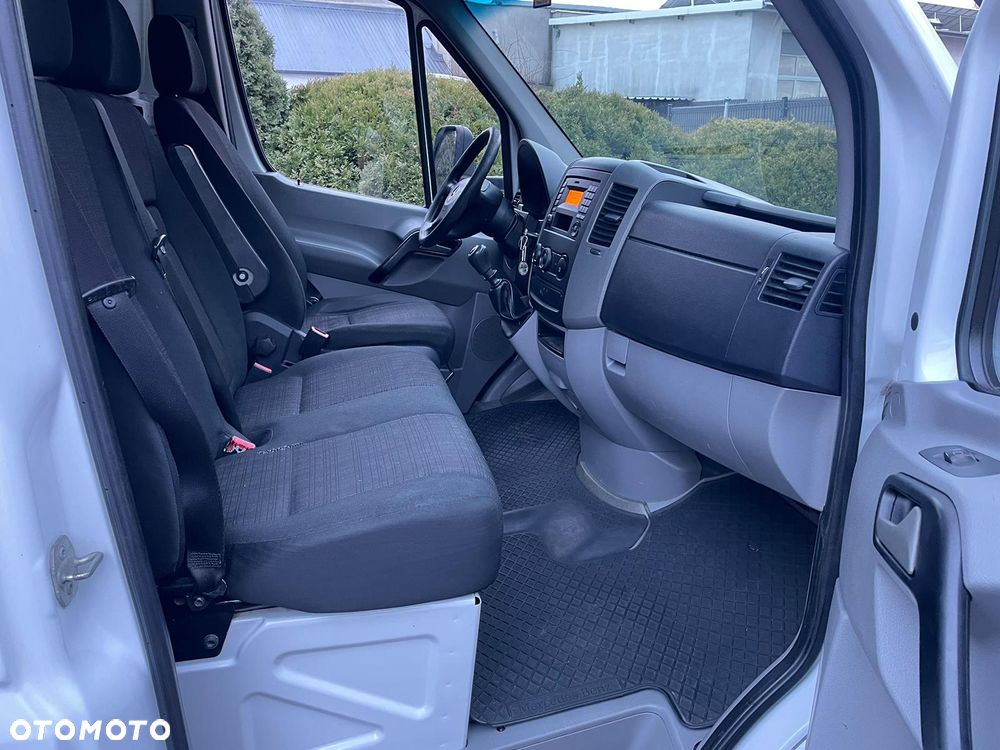 Mercedes-Benz SPRINTER - 17