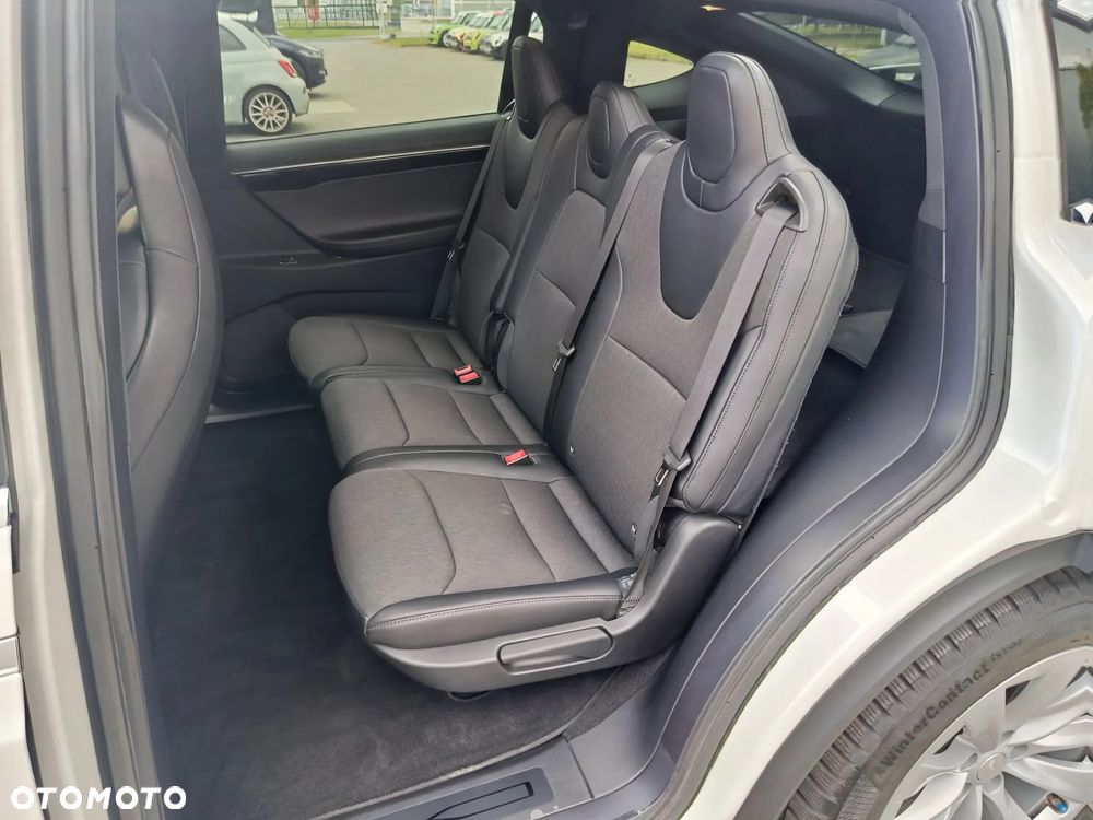 Tesla Model X 75 D - 24