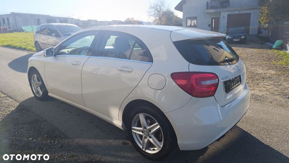 Mercedes-Benz Klasa A 180 (BlueEFFICIENCY) Style - 3