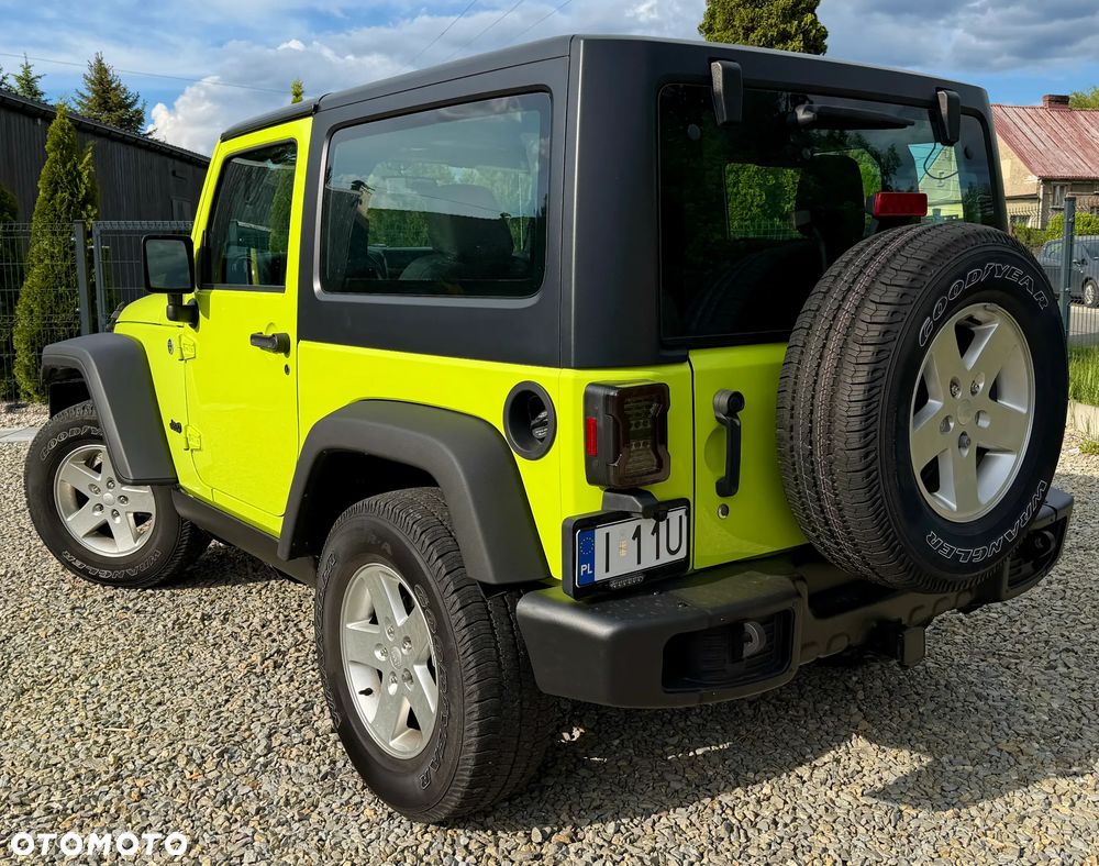Jeep Wrangler - 8
