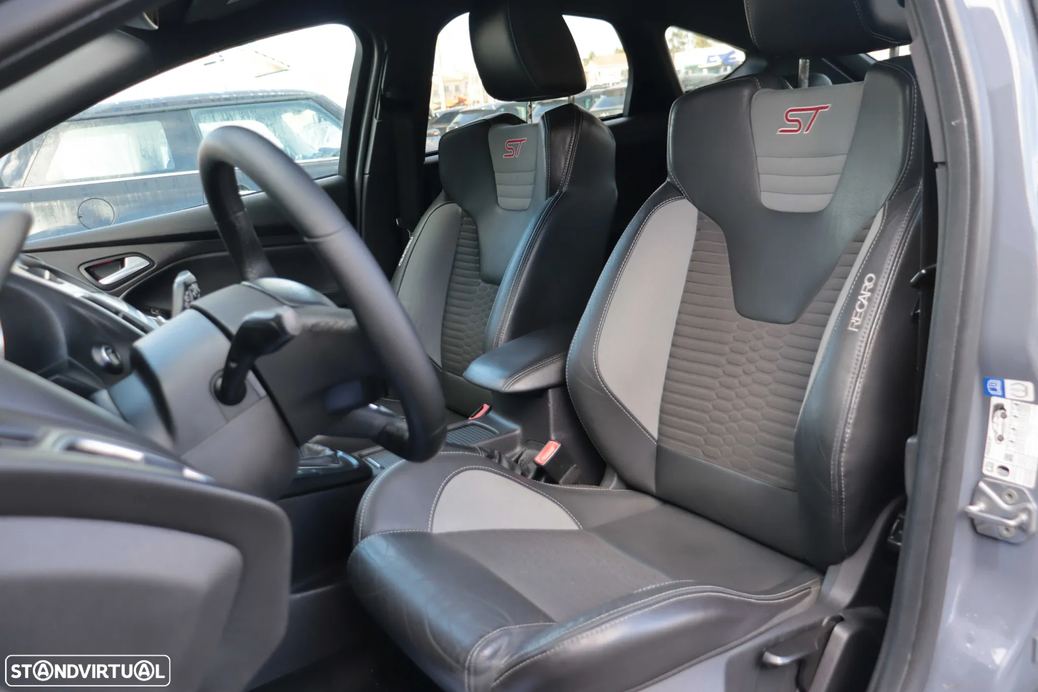 Ford Focus 2.0 TDCi ST-2 - 13