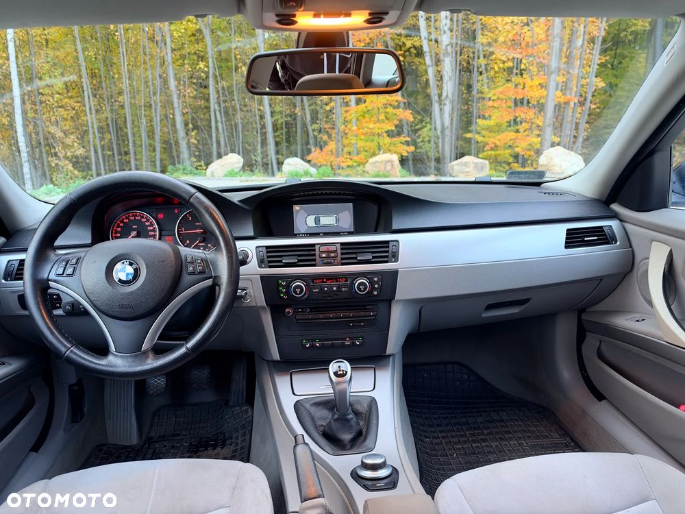 BMW Seria 3 - 18