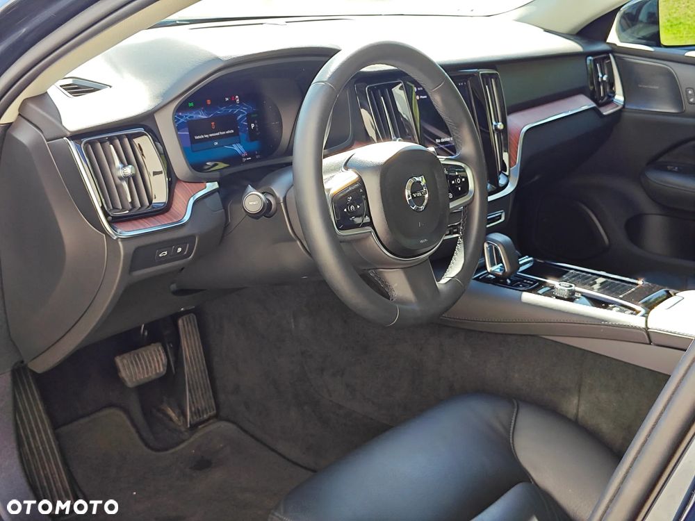 Volvo S60 T8 Recharge AWD Plus Dark - 16