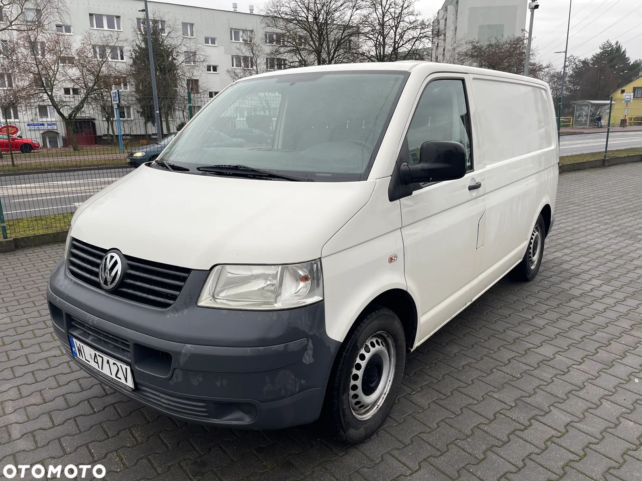 Volkswagen Transporter - 1