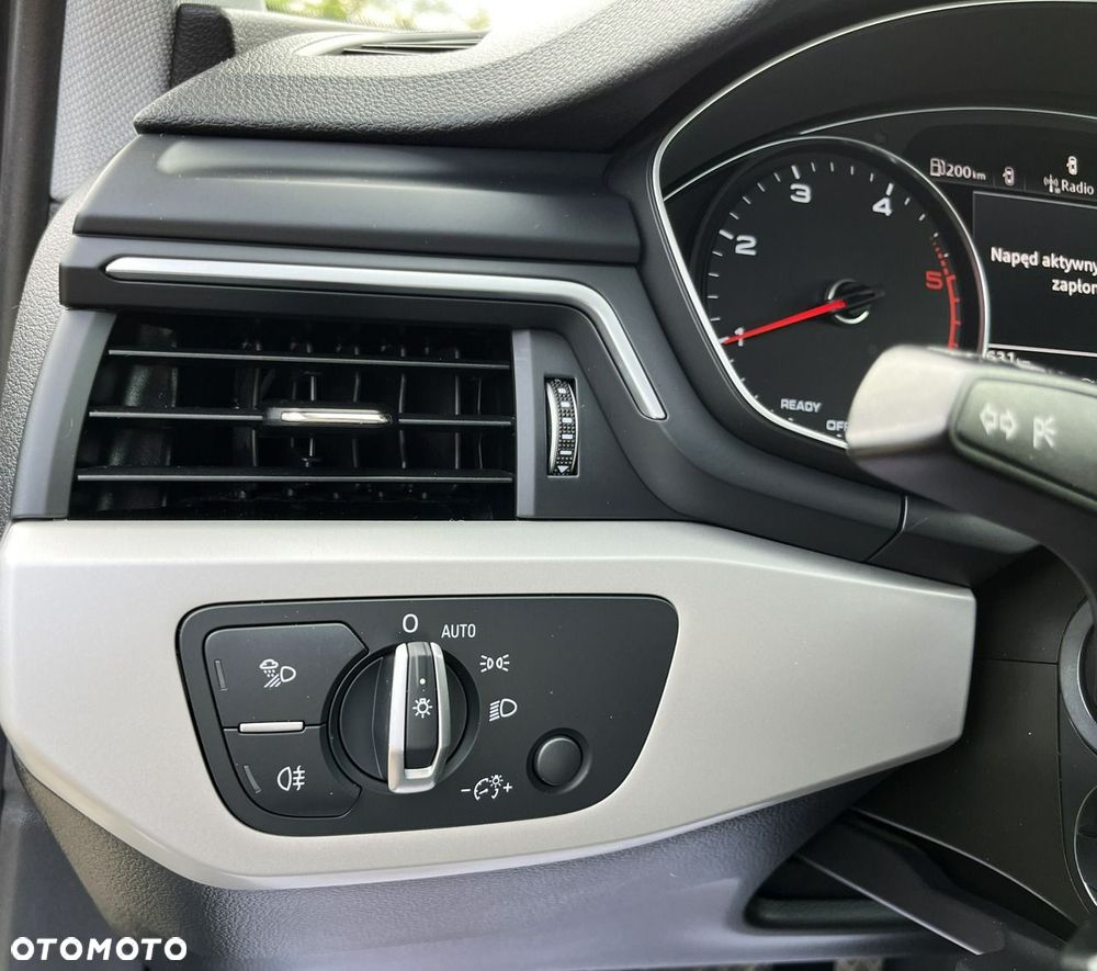 Audi A4 Limousine - 36
