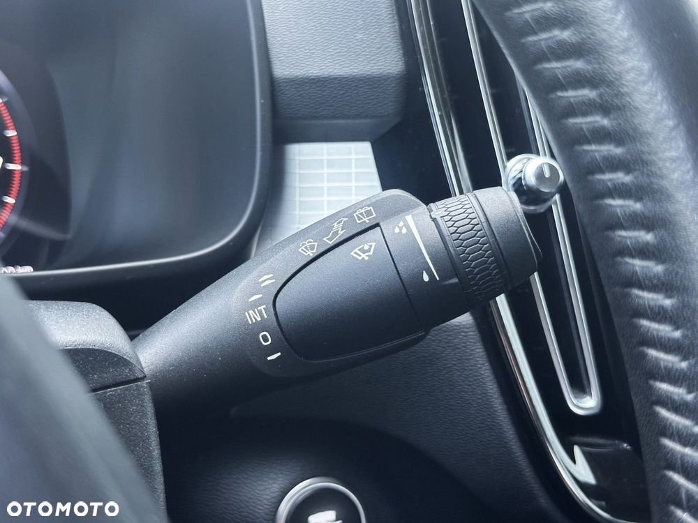 Volvo XC 40 - 22
