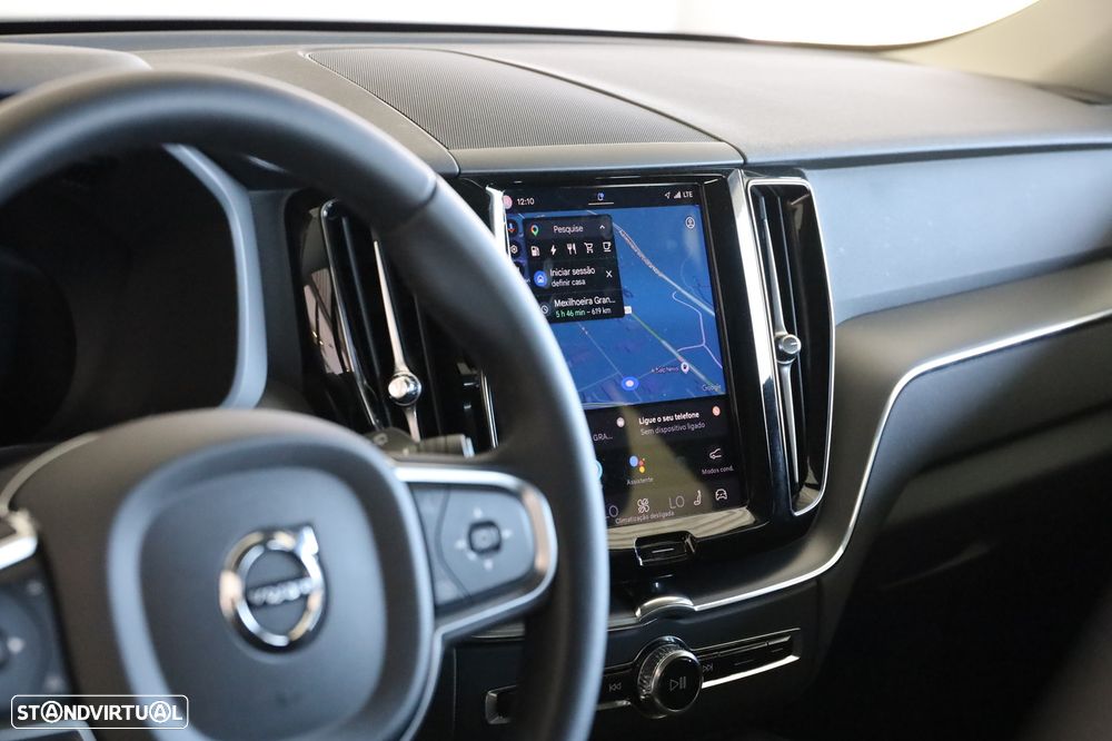 Volvo XC 60 2.0 T6 PHEV Core AWD - 18