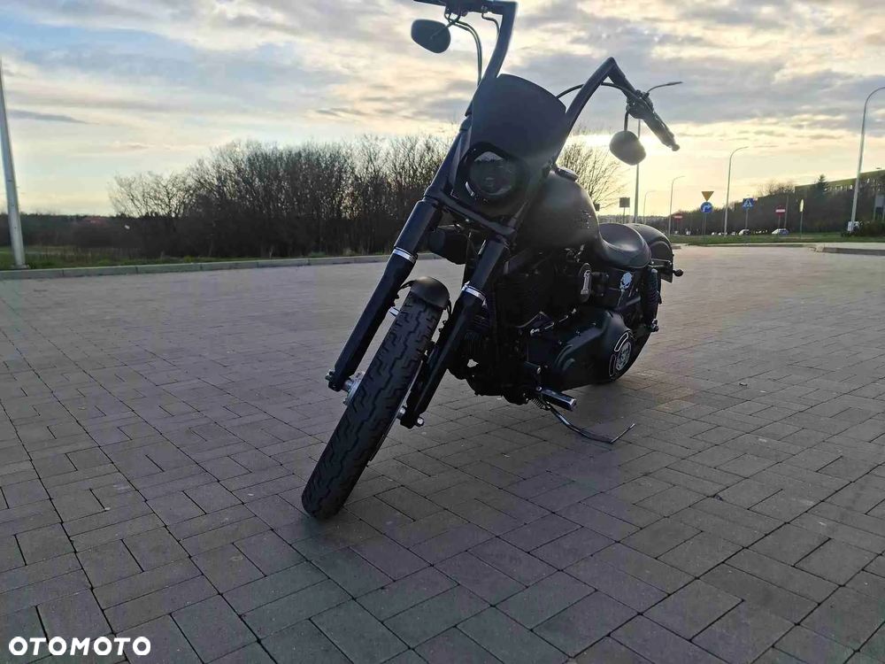 Harley-Davidson Dyna Street Bob - 6