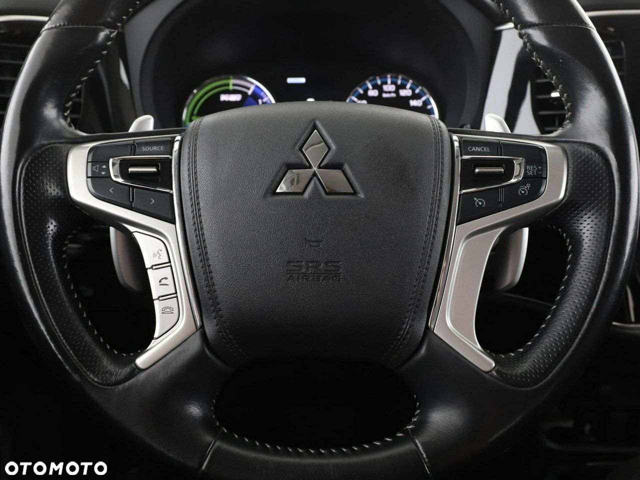 Mitsubishi Outlander 2.4 4WD Plug-In Hybrid - 21