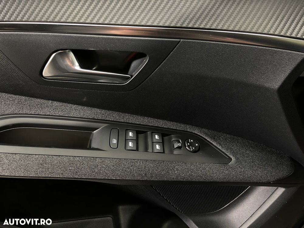 Peugeot 3008 PHEV 180 EAT8 Active Pack - 23