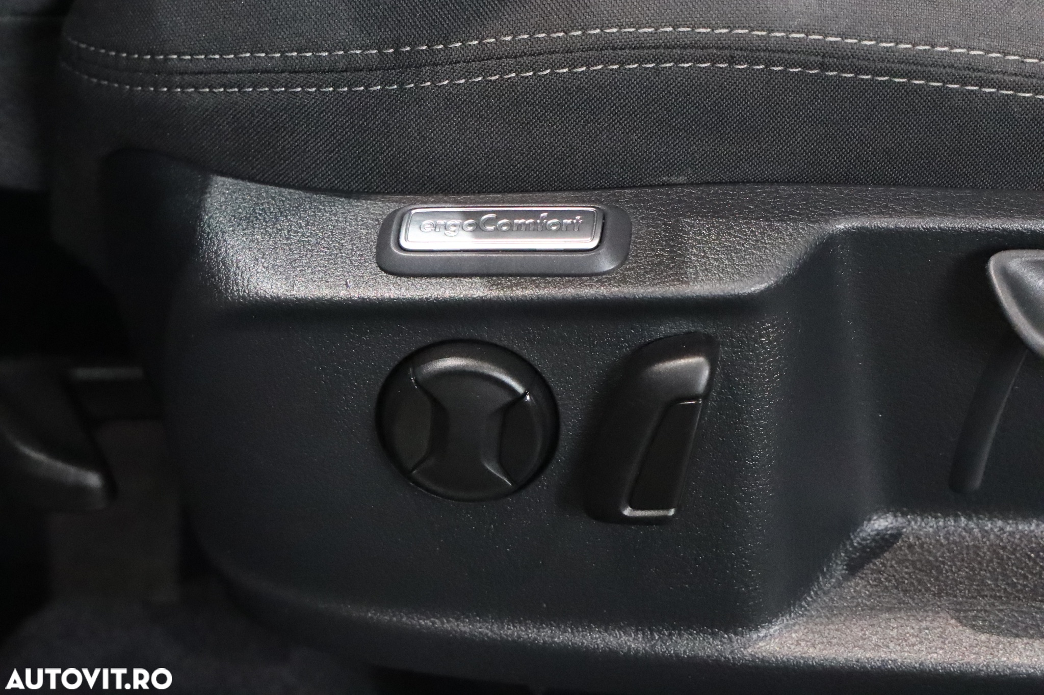 Volkswagen Passat Variant 1.6 TDI (BlueMotion Technology) Comfortline - 22