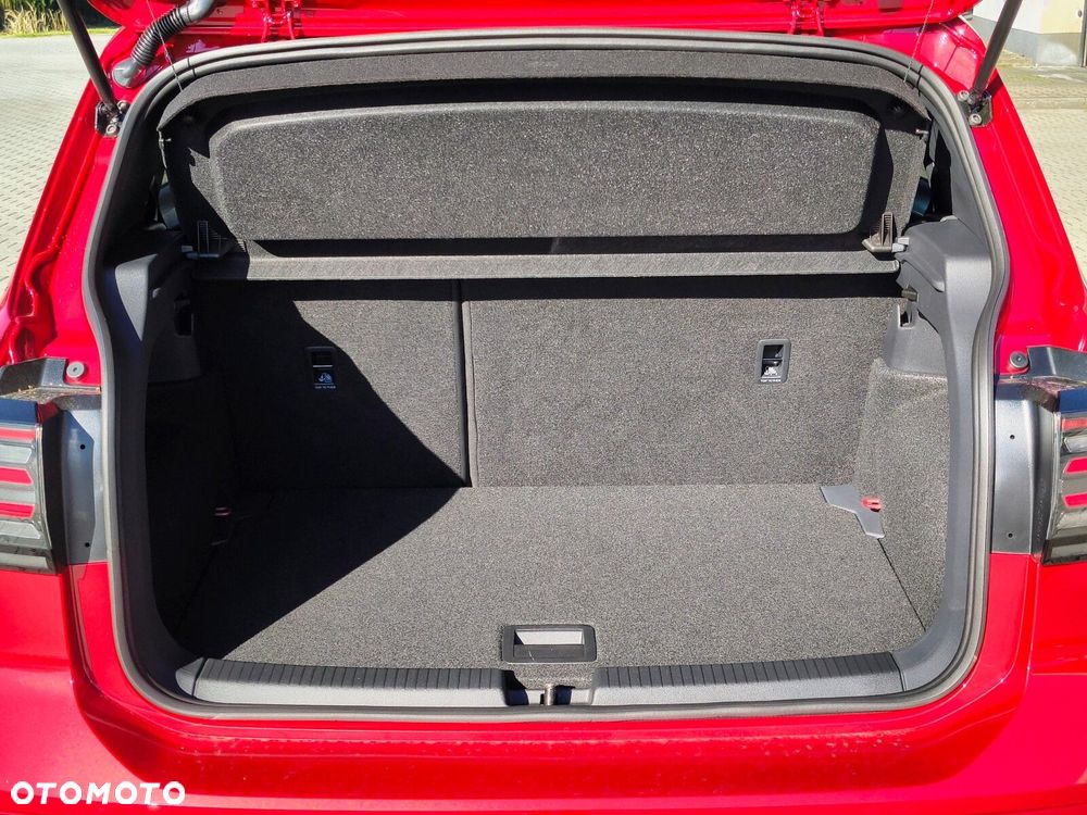 Volkswagen T-Cross 1.0 TSI R-Line Plus DSG - 28