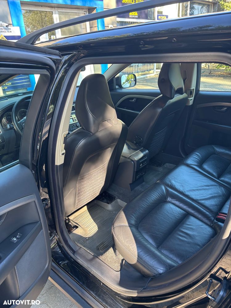 Volvo XC 70 3.2 AWD Aut. Momentum - 9