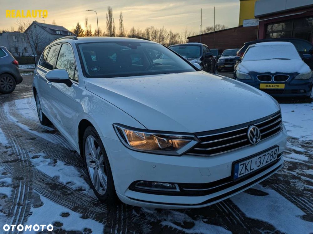 Volkswagen Passat - 2