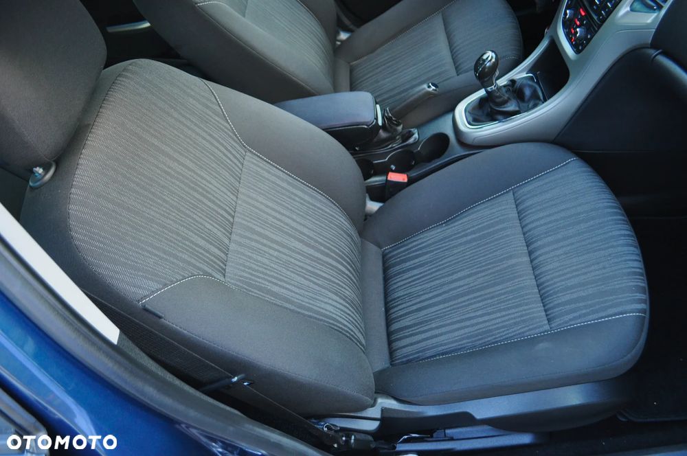 Opel Astra 1.4 Turbo Style - 27