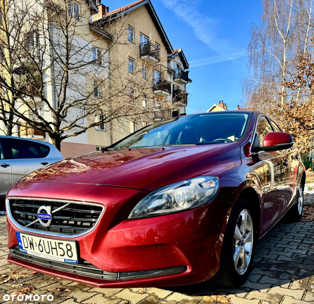 Volvo V40 D2 Geartronic Momentum - 1