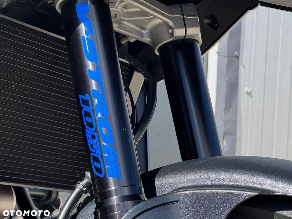 Suzuki V-STROM - 13