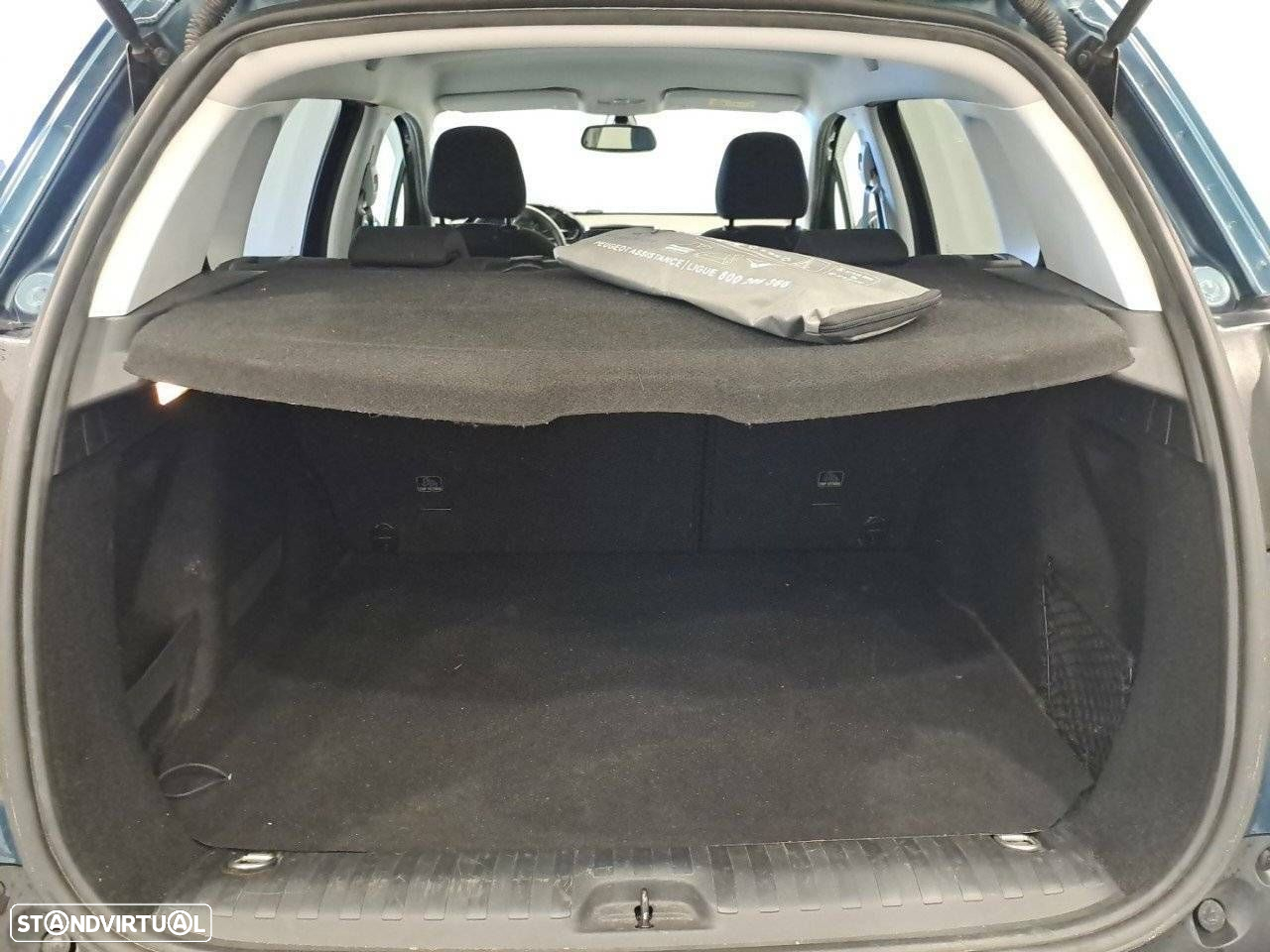 Peugeot 2008 1.2 PureTech Style - 6