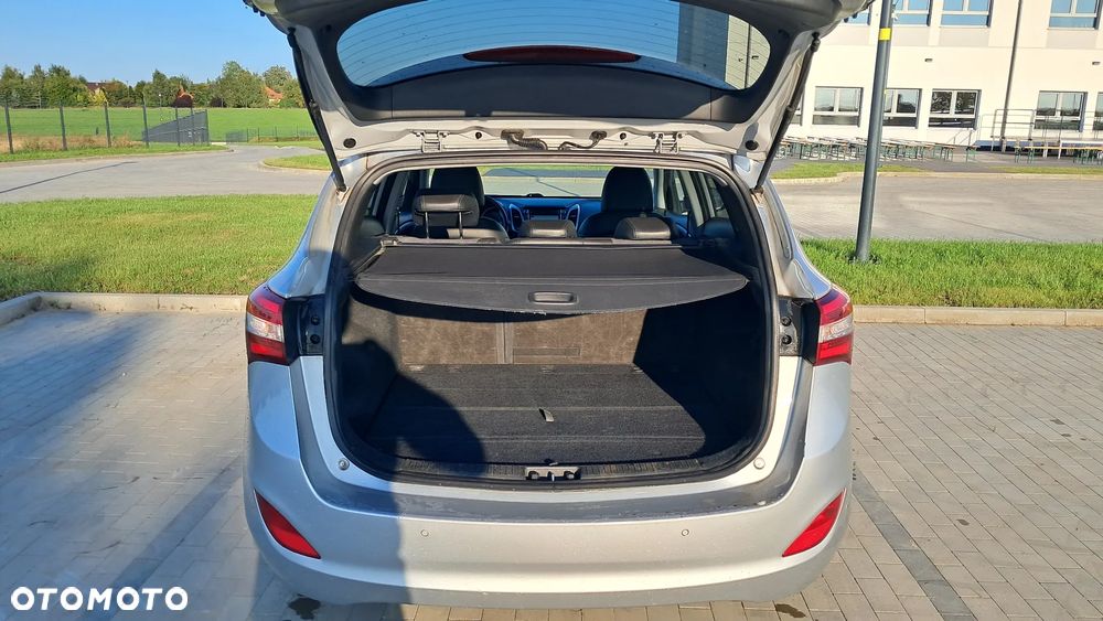 Hyundai i30 1.6 CRDI Fifa World Cup Edition - 7