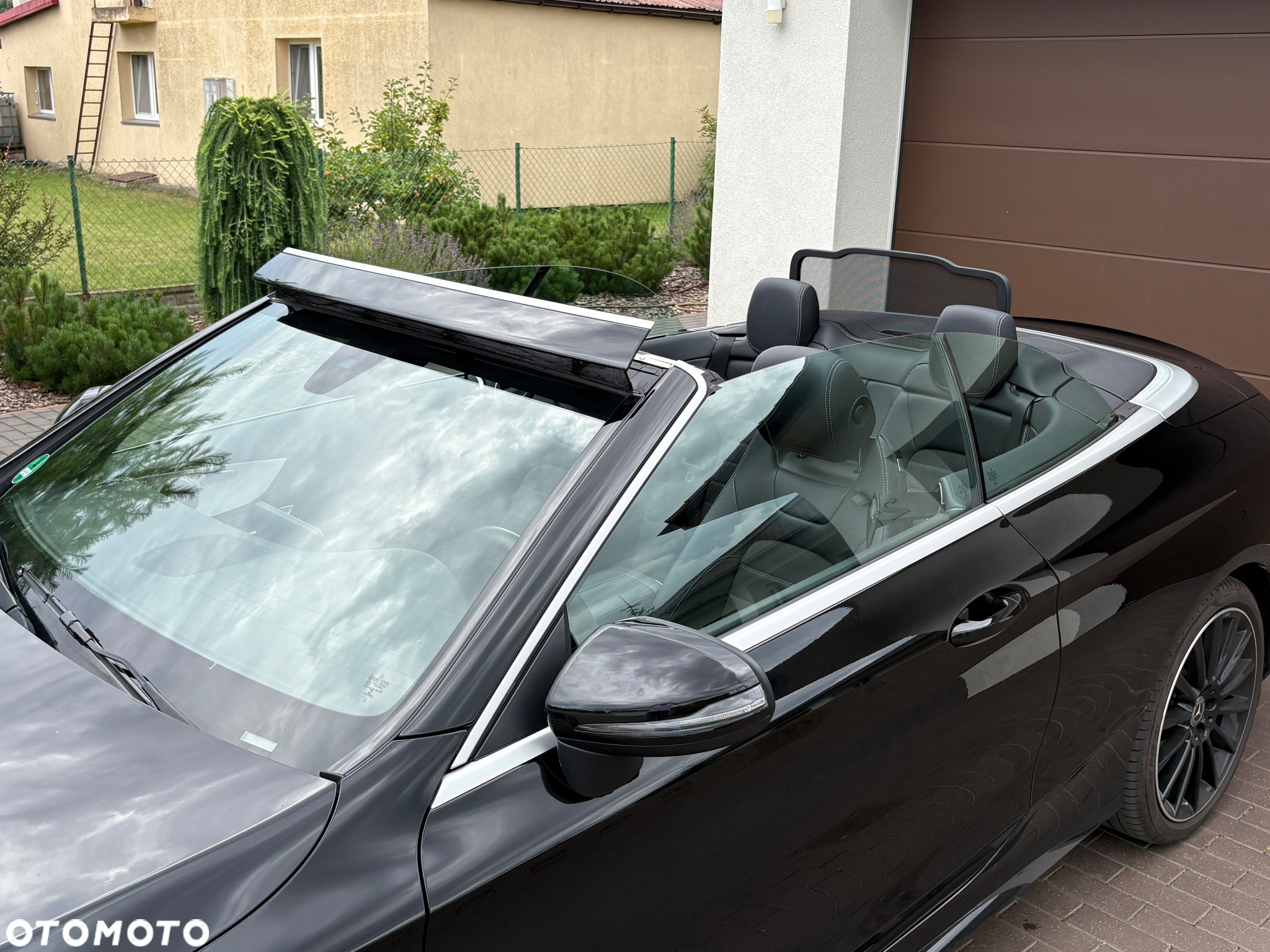 Mercedes-Benz Klasa C 180 Cabrio 9G-TRONIC AMG Line - 26