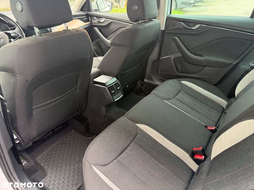 Skoda Kamiq 1.0 TSI Style DSG - 10