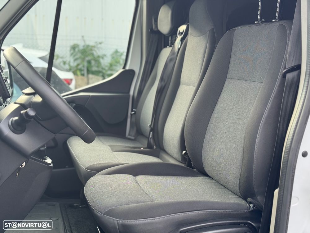 Renault Master 2.3 dCi c/Iva Dedutivel - 19
