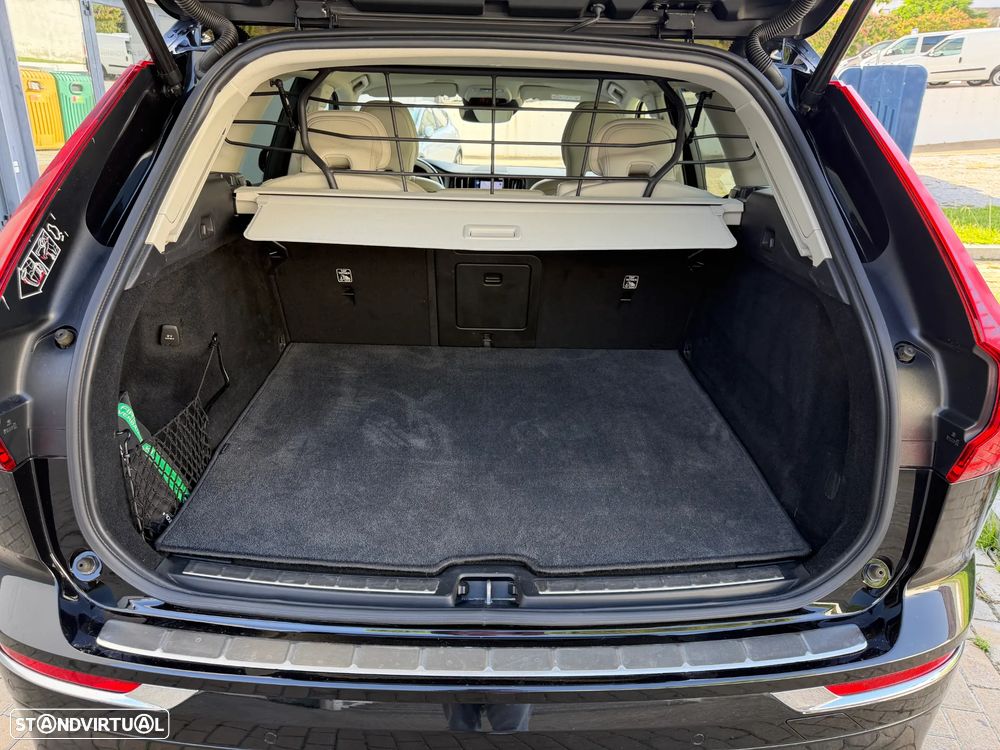 Volvo XC 60 2.0 B4 Inscription Geartronic - 14