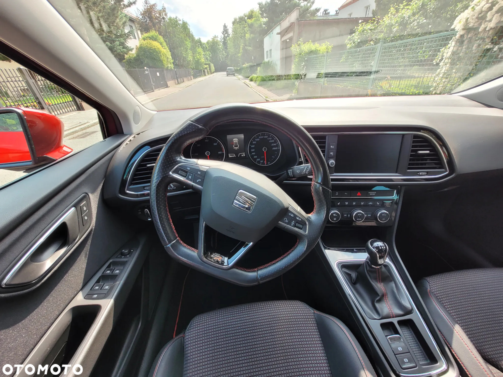 Seat Leon Sportstourer 2.0 TDI FR Plus - 16