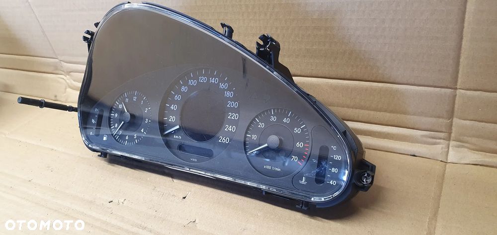 Licznik zegary oryginał Mercedes E-Klasa W211 A2115409311 - 3